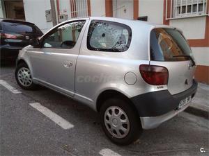 TOYOTA Yaris 1.0 LINEA TERRA 3p.