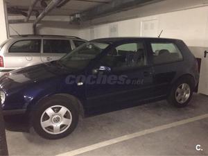 VOLKSWAGEN Golf 1.9 TDi Conceptline 100CV 3p.