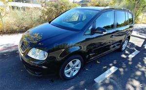 VOLKSWAGEN Touran 2.0 TDI HIGHLINE 5p.