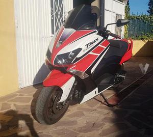 YAMAHA TMAX 530 ABS -13