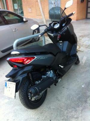 YAMAHA X MAX 125 (modelo actual) -14