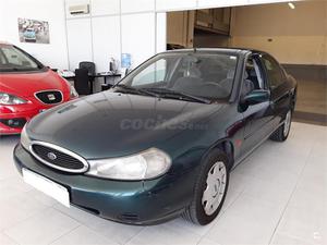 FORD Mondeo 2.0I GLX 4p.