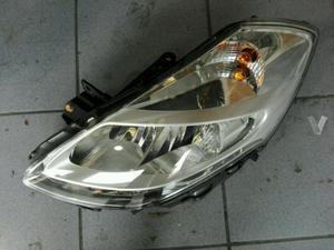 Faro Renault Clio