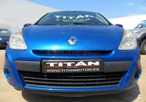 RENAULT Clio Business v 75 5p 5p.