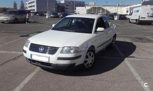 VOLKSWAGEN Passat 1.9 TDi 100CV Edition 4p.