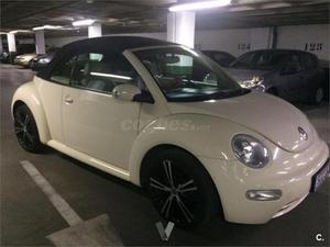 Volkswagen New Beetle 2.0 Tiptronic Cabriolet 2p. -03