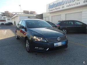 Volkswagen Passat 2.0 Tdi 140cv Advance Bluemotion Tech 4p.