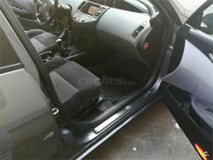 NISSAN Primera 2.0 Acenta 4p 4p.