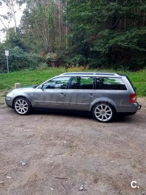 VOLKSWAGEN Passat Variant 1.9 TDi Highline 5p.