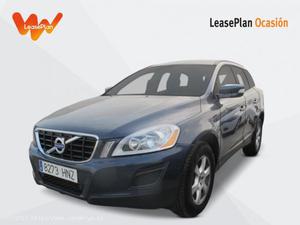 SE VENDE VOLVO XC D4 KINETIC - MADRID - (MADRID)