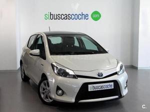 Toyota Yaris Hybrid Advance 5p. -12