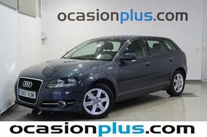 Audi A3 Sportback 1.6 Tdi 105cv Attraction 5p. -12