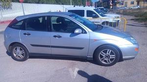 FORD Focus 1.8 TDdi Ambiente -01