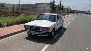 Mercedes 230 E Nacional 