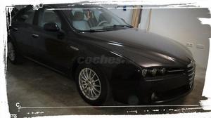 ALFA ROMEO  JTD 16v Selective 4p.