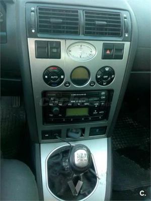 Ford Mondeo 2.0 Tddi Ambiente 5p. -01