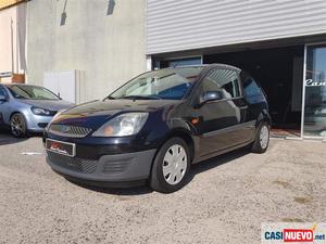 Ford fiesta 1.3 ambiente, 70cv, 5p del  de segunda mano