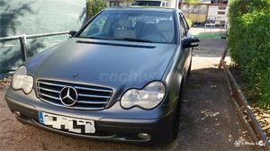 MERCEDES-BENZ Clase C C 220 CDI CLASSIC 4p.