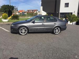 Seat Toledo 1.9 Tdi 150cv Sport 4p. -04