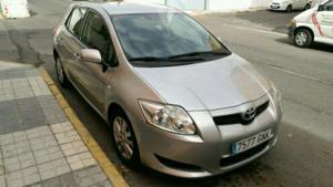 TOYOTA Auris 1.4 VVTi Auris -09