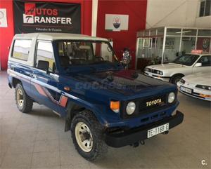 TOYOTA Hilux HILUX 2.5 TD CHASSIS CABINA 2p.