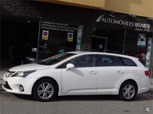 Toyota Avensis 120d Comfort Cross Sport 5p. -12