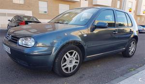 VOLKSWAGEN Golf 1.9 TDi Advance 100CV 5p.