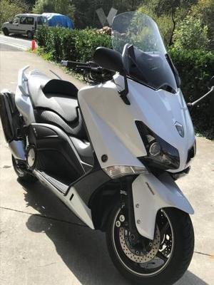 YAMAHA T-Max 530 ABS LUX MAX -13