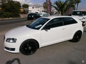 AUDI A3 1.6 TDI 105cv S tronic Attraction 3p.