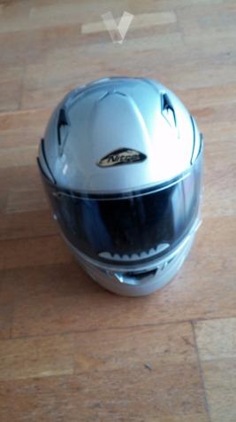 Casco para moto de marca Nitro talla M