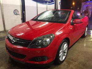 OPEL Astra Twin Top v Cosmo -07