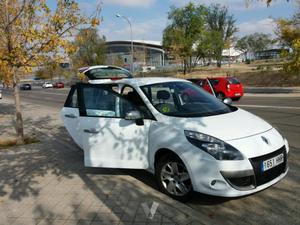 RENAULT Scénic Emotion dCi 110 eco2 -11