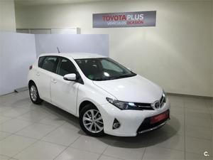 TOYOTA Auris 130 Active MultiDrive 5p.