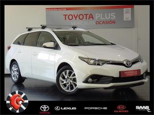 TOYOTA Auris T Active Touring Sports 5p.