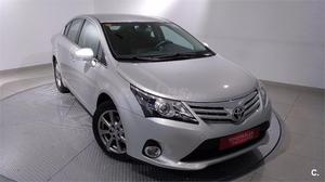 TOYOTA Avensis 120D ADVANCE 4p.