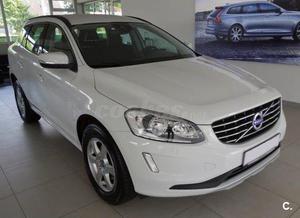 VOLVO XC D4 Momentum 5p.