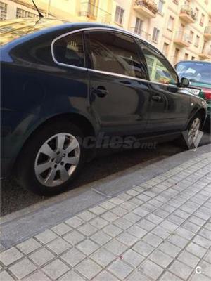 Volkswagen Passat 1.9 Tdi 130cv Trendline 4p. -01