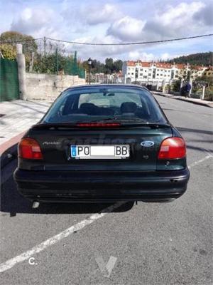 Ford Mondeo Mondeo 1.8td Ghia 5p. -96