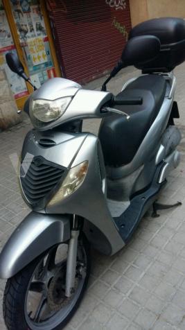 HONDA SCOOPY SH150i (