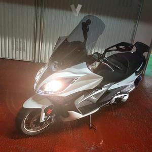 KYMCO Xciting 400i ABS -16