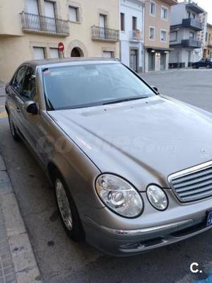 MERCEDES-BENZ Clase E E 220 CDI ELEGANCE 4p.