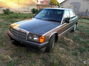 MERCEDES-BENZ E 2.0 4p.