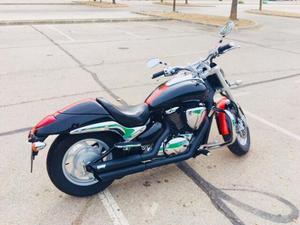 SUZUKI Intruder M800 (modelo actual) -14