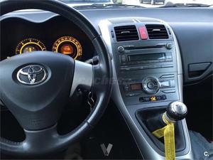 Toyota Auris 2.0 D4d Luna Plus 5p. -08