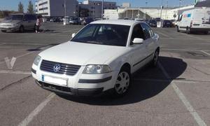 VOLKSWAGEN Passat 1.9 TDi 100CV Edition -02