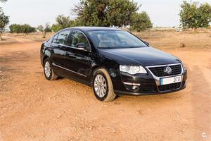 VOLKSWAGEN Passat 2.0 TDI DPF Advance 4p.