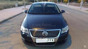 Volkswagen Passat 2.0 Tdi 140cv Advance 4p. -06