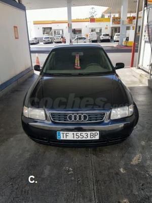 AUDI A3 1.8 AMBIENTE 3p.