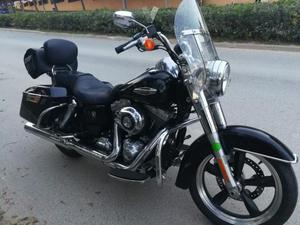 HARLEY DAVIDSON Dyna Switchback (modelo actual) -12