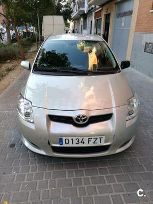 TOYOTA Auris 2.0 D4D Sol 5p.